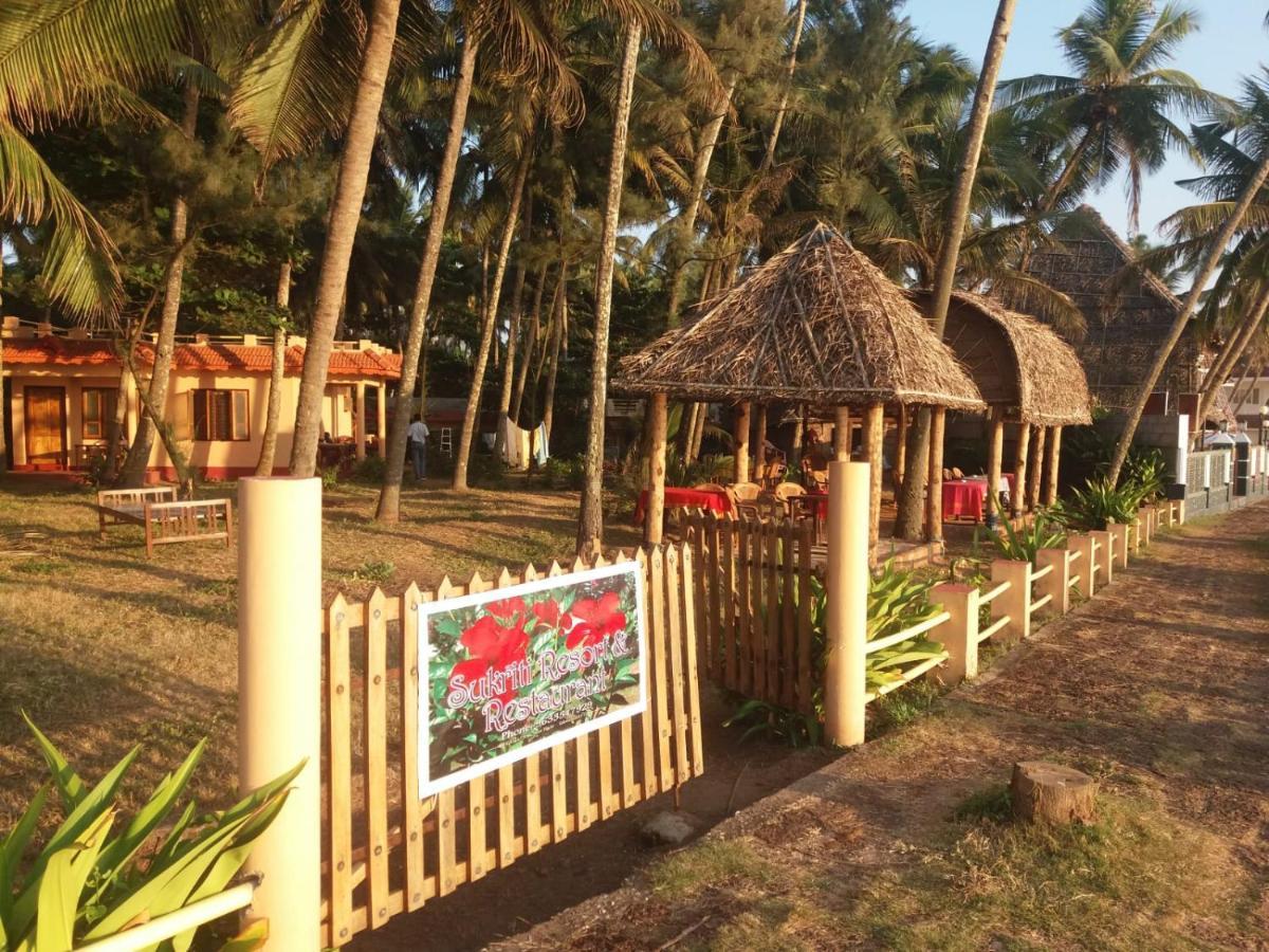 Sukriti Beach Resort Varkala Buitenkant foto