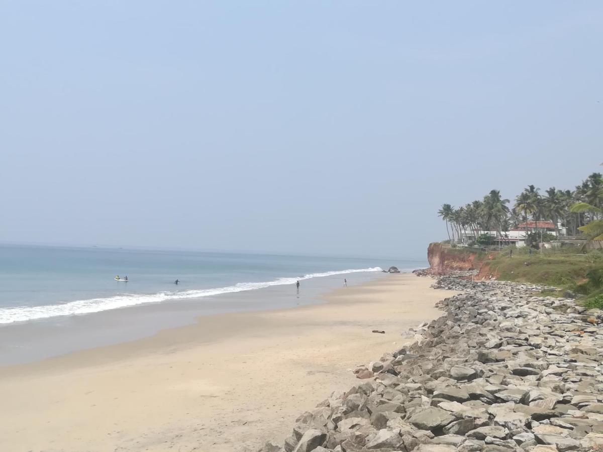 Sukriti Beach Resort Varkala Buitenkant foto