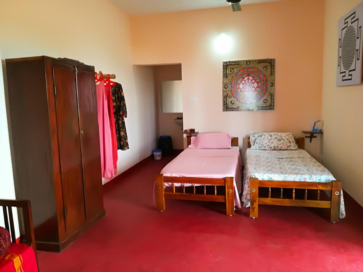 Sukriti Beach Resort Varkala Buitenkant foto