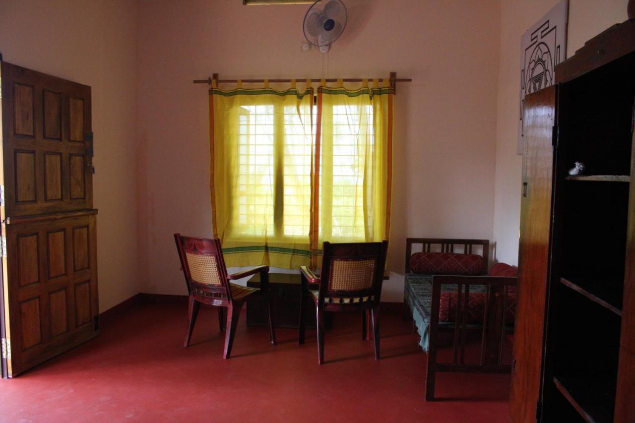 Sukriti Beach Resort Varkala Buitenkant foto